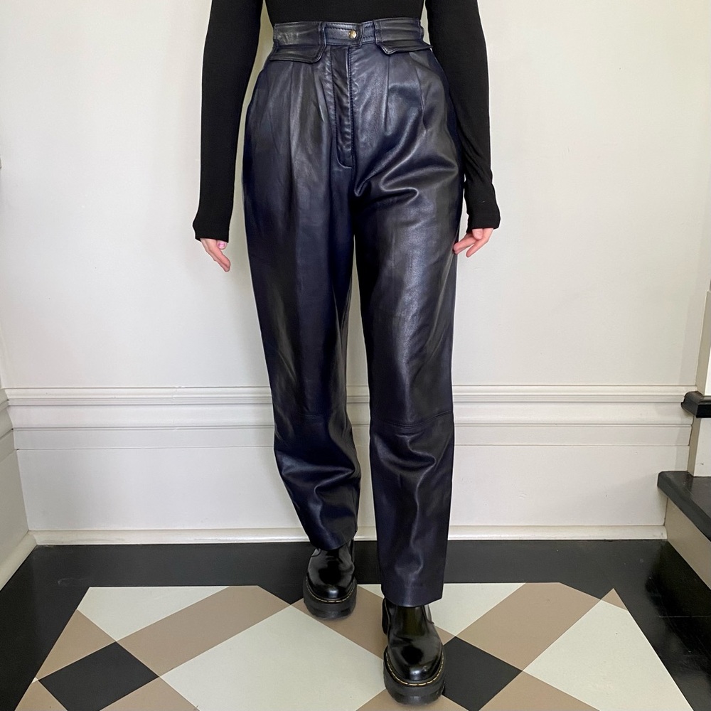 Vintage 100% genuine leather navy blue wide-leg pleated front pants. 💙 - Picture 3 of 7